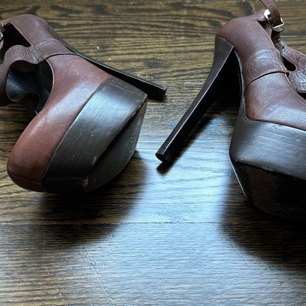🔵 FENDI DECOLLETE VACCHETTA LUX MARRONE MEDIO PLATFORM HEELS SIZE 38 (7.5) - Picture 6 of 8
